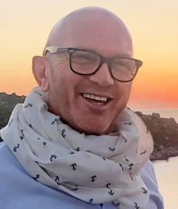 Costa Mauro